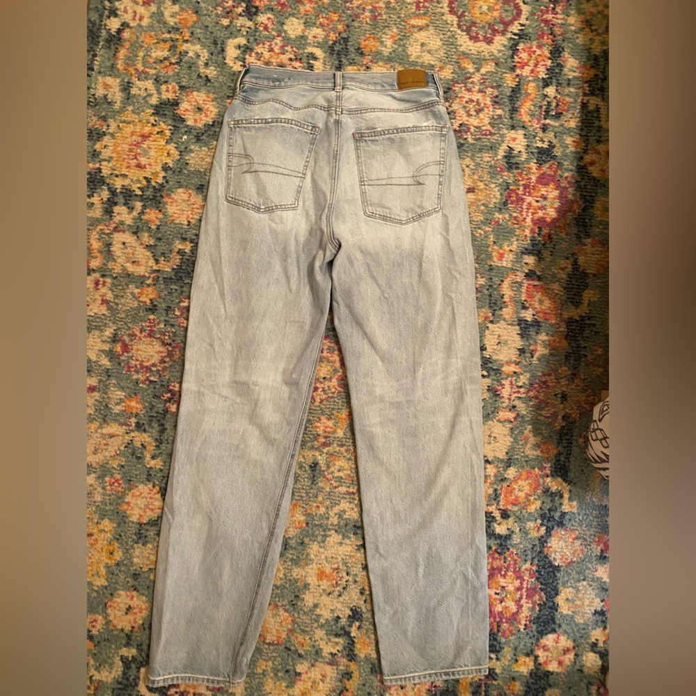 American Eagle 90s Boyfriend Jeans